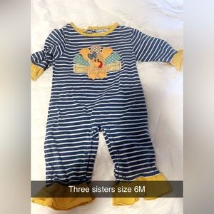 Three sisters thanksgiving outfit